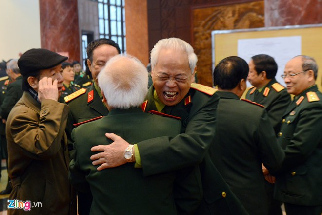 Buổi gặp mặt có sự tham dự của hơn 500 tướng lĩnh quân đội cao cấp về hưu. Ảnh:Anh Tuấn. Đại tướng Ngô Xuân Lịch: 'Không để rơi vào bẫy của nước lớn'