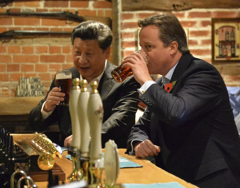 Ông Tập Cận Bình và ông David Cameron.