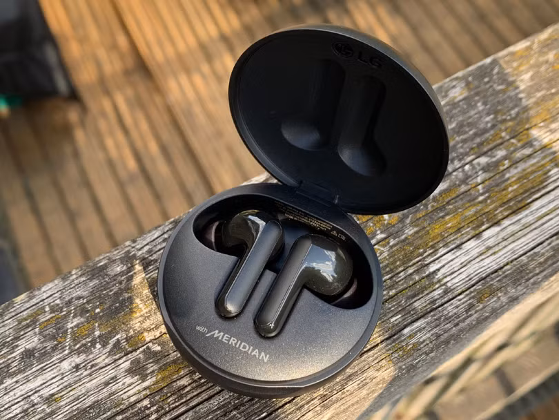 LG Tone Free FN6 (Ảnh: Stuff)