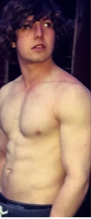 Aiden Webb - chàng thanh niên được mệnh danh là lực sỹ Hercules