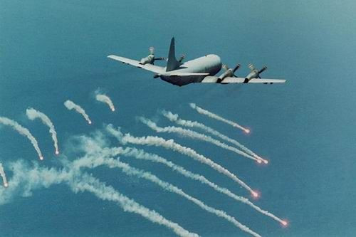 Máy bay tuần tra săn ngầm P-3C Orion Hải quân Mỹ.