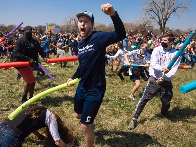 Cuộc chiến của những người tên Josh (Ảnh: Insider)