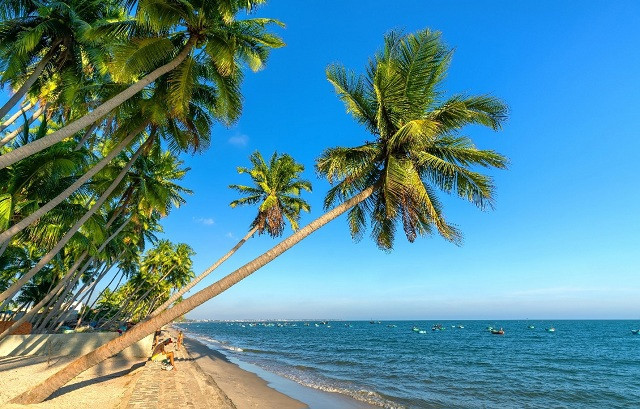 Bình Thuận sở hữu lợi thế đường bờ biển dài, dự kiến quy hoạch bến du thuyền quy mô lớn trong tương lai.