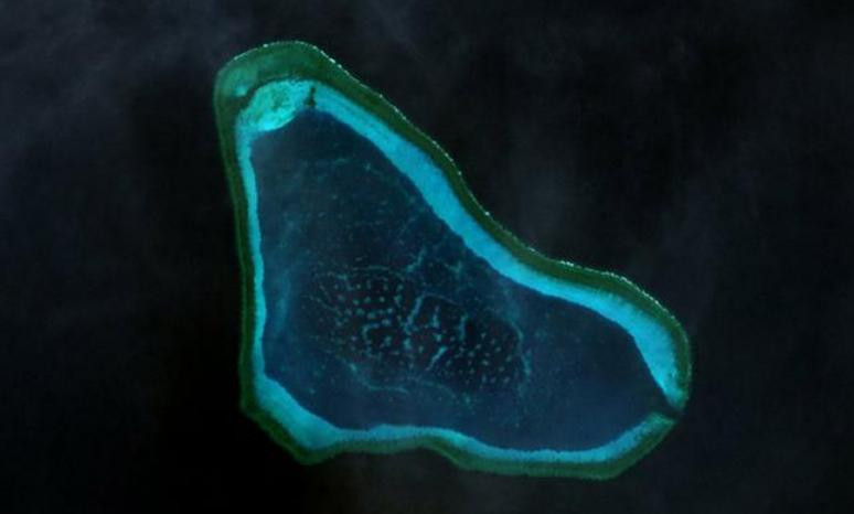 Trung Quốc cưỡng đoạt bãi cạn Scarborough từ tay Philippines vào năm 2012. Nguồn ảnh: dw.com.