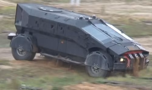 Xe bọc thép Falkatus 