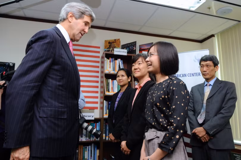 Ngoại trưởng Mỹ John Kerry tại thành phố Hồ Chí Minh. 