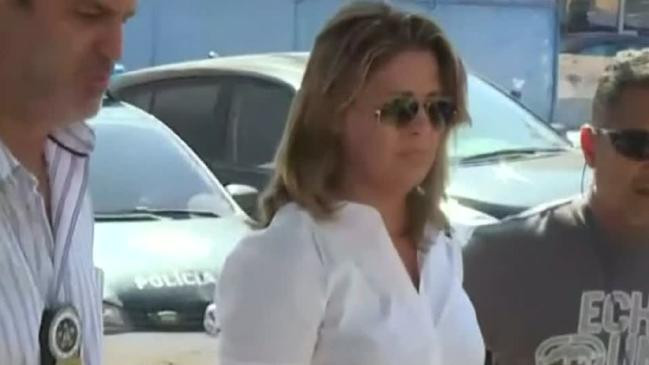 Bà Françoise de Sousa Oliveira.