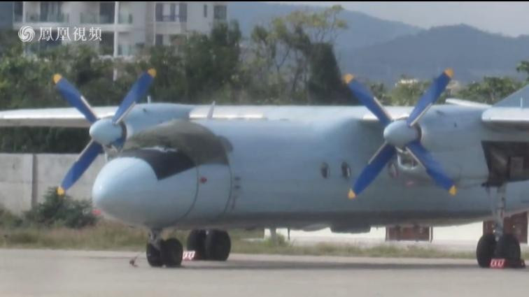 Hình ảnh Trung Quốc ra sức tiến hành quân sự hóa phi pháp trên các đảo, đá ở Biển Đông. Nguồn ảnh: Đài truyền hình Phượng Hoàng, Hồng Kông ngày 3/6/2016