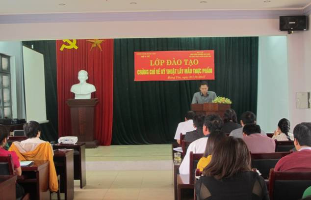 Khóa học được Chi cục An toàn vệ sinh thực phẩm Hưng Yên phối hợp với Viện kiểm nghiệm An toàn vệ sinh thực phẩm quốc gia tổ chức