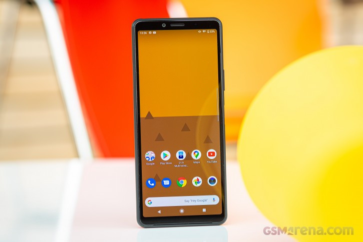 Sony Xperia 10 II vẫn giữ được tỉ lệ màn hình 21 : 9 (Ảnh: GSM Arena) Sony Xperia 10 II vẫn giữ được tỉ lệ màn hình 21 : 9 (Ảnh: GSM Arena)