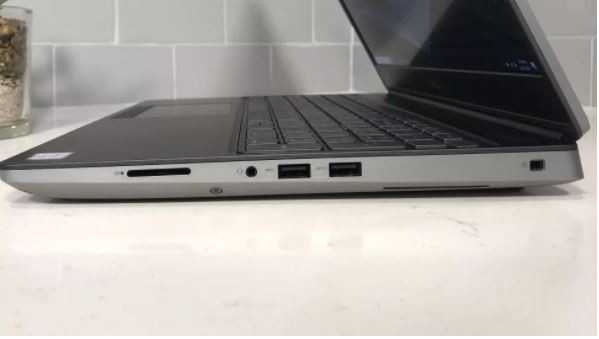 Dell Precision 7550 có đầy đủ các cổng kết nối (Ảnh: Laptop Mag) Dell Precision 7550 có đầy đủ các cổng kết nối (Ảnh: Laptop Mag)