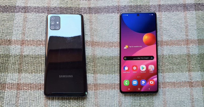 Màn hình máy chỉ được bảo về bằng kính cường lực Gorilla Glass thế hệ thứ 3 (Ảnh: Sammobile)