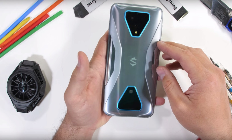 Cụm camera sau của máy chưa thực sự tốt (Ảnh: Android Authority) Cụm camera sau của máy chưa thực sự tốt (Ảnh: Android Authority)