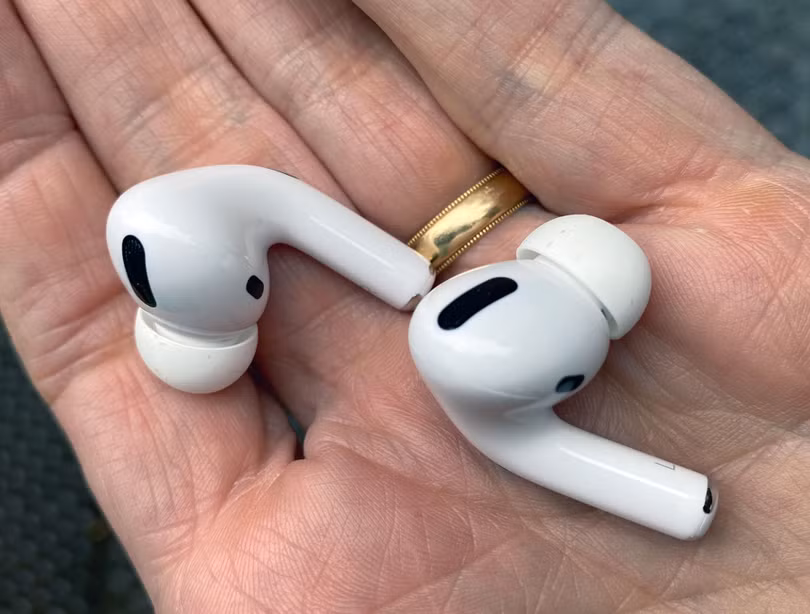 AirPods Pro có khả năng chống ồn chủ động tuyệt vời (Ảnh: Tech Radar)