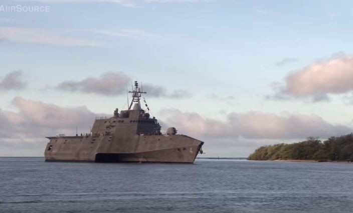 Chiến hạm tàng hình USS Coronado.
