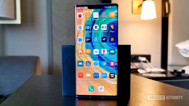 Huawei Mate 30 Pro (Ảnh: Android Authority)