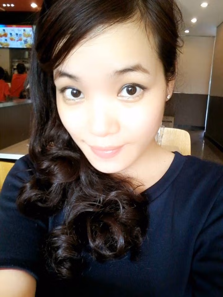 Diễn viên có gương mặt đau khổ lấy vợ hotgirl kém 25 tuổi ảnh 5