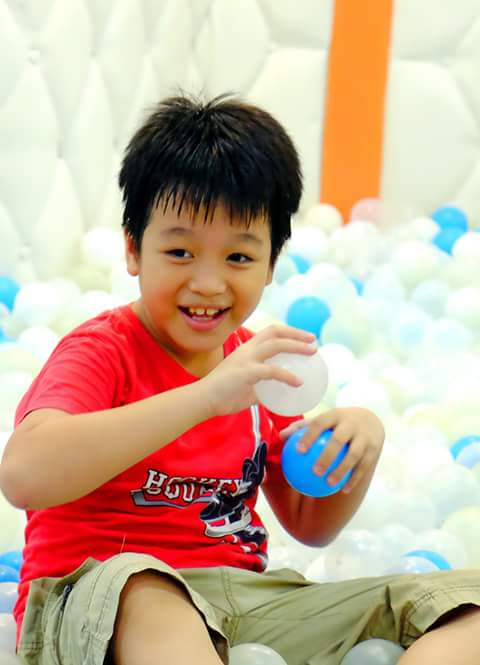 Diễn viên có gương mặt đau khổ lấy vợ hotgirl kém 25 tuổi ảnh 3