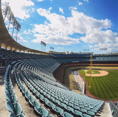 Sân vận động Dodgers, Los Angeles, California, Mỹ.