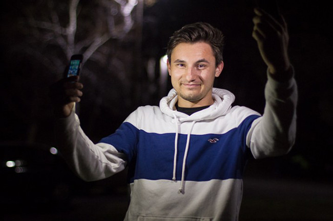 Mẹo tận dụng đèn flash của smartphone cho nhiếp ảnh ban đêm ảnh 4