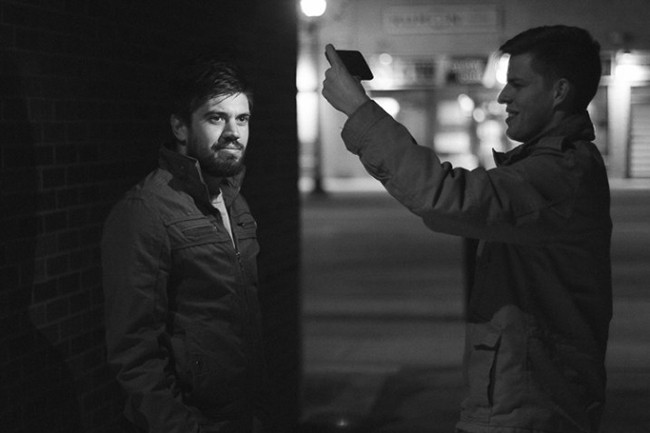 Mẹo tận dụng đèn flash của smartphone cho nhiếp ảnh ban đêm ảnh 3