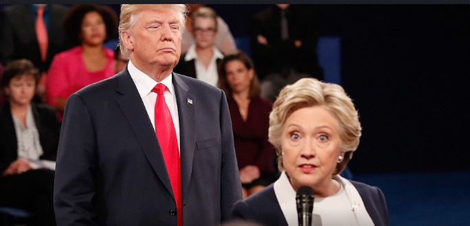 Bà Hillary Clinton cũng đáp trả không khoan nhượng.