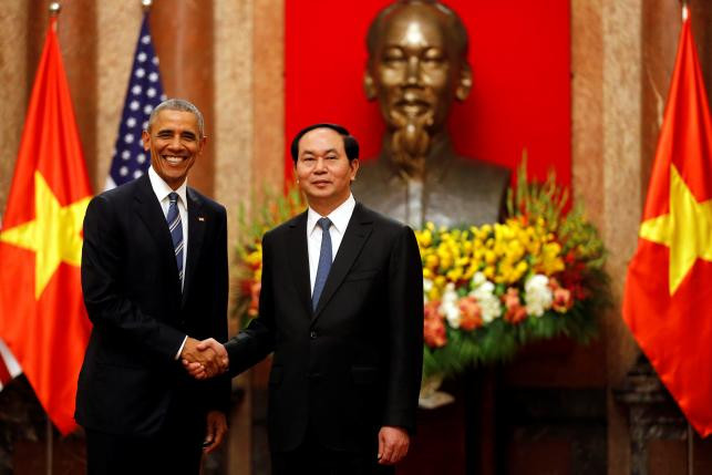 Tổng thống Mỹ Obama và Chủ tịch nước Việt Nam Trần Đại Quang tại Phủ chủ tịch.