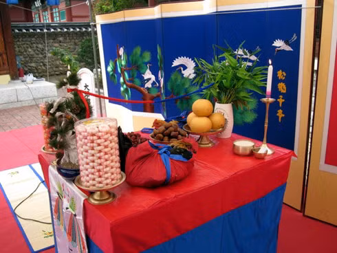 Đôi gà trong đám cưới truyền thống của người Hàn Quốc.