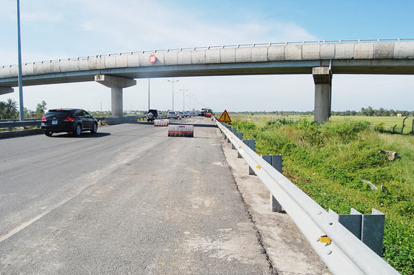 Nhiều tuyến đường chủ đầu tư chỉ nâng cấp sửa chữa rồi thu phí