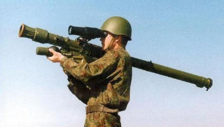 Tên lửa vác vai đất đối không 9K38 Igla (Ảnh: Military Watch Magazine)