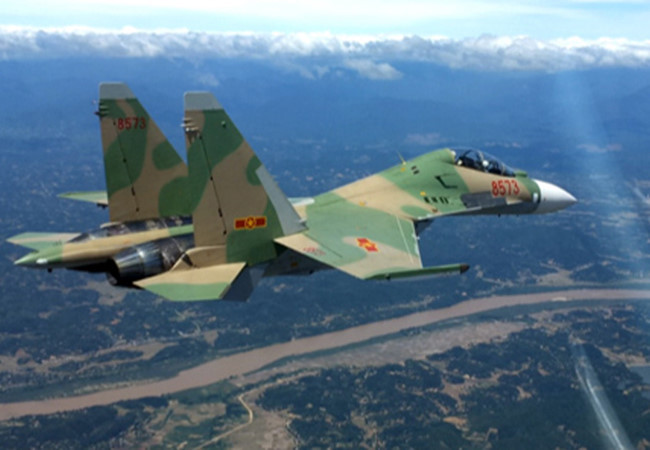 Tin tức 24h: Biển Đông nóng, Việt Nam thủ “siêu vũ khí”; Trung Quốc gây chiến sẽ gục ngã trước Mỹ; Syria, cuộc chiến không hi vọng; “Xét lại” PCT tỉnh xài Lexus tư nhân đeo “biển xanh”.