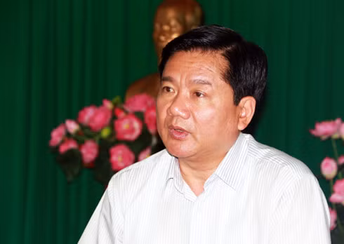 Bí thư Thành ủy TP HCM Đinh La Thăng phát biểu chỉ đạo tại cuộc họp với Quận ủy Thủ Đức. Ảnh: Thiên Ngôn/Vnexpress.