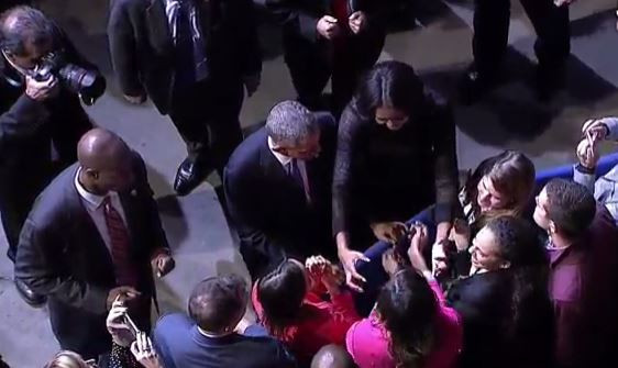 Vợ chồng nhà lãnh đạo Mỹ chia tay, chúc phúc cho mọi người.