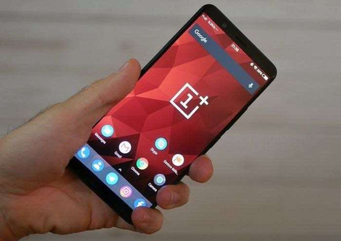 Hệ điều hành Android chạy trên phiên bản giới hạn OnePlus 5T StarWars cũng được tinh chỉnh đặc biệt để phù hợp với chủ đề của máy. Nguồn: Geeky-Gadgets