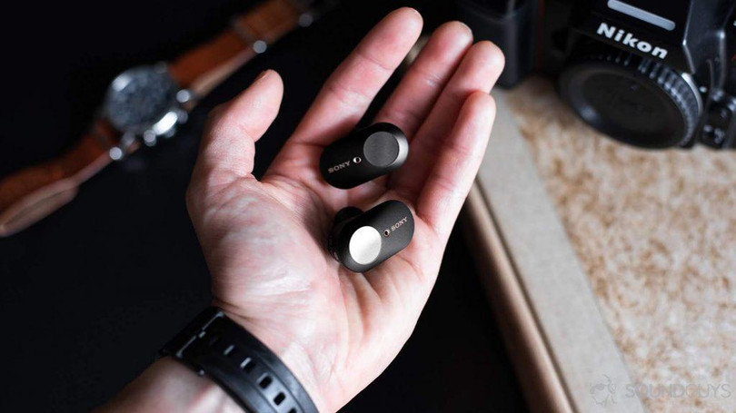 Phần bên trong của tai nghe được làm lớn hơn đem đến cảm giác đeo chắc chắn cho người dùng (Ảnh: SoundGuys) Phần bên trong của tai nghe được làm lớn hơn đem đến cảm giác đeo chắc chắn cho người dùng (Ảnh: SoundGuys)