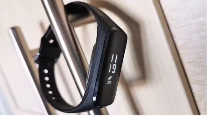 Samsung Galaxy Fit e (Ảnh: Tech Radar)