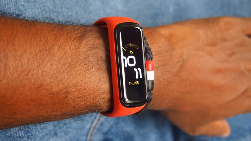 Samsung Galaxy Fit 2 có một thiết kế gọn nhẹ, thể thao (Ảnh: Wareable)