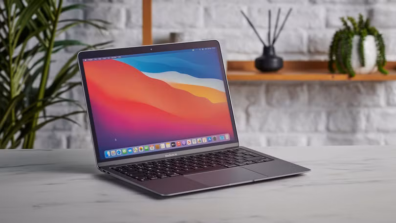 Macbook Air 2020 M1 sở hữu hiệu năng khủng (Ảnh: Tech Radar)