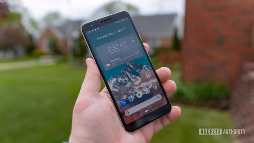 Pixel 3a sở hữu màn hình có chất lượng hiển thị tốt trong tầm giá (Ảnh: Android Authority)