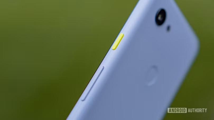 Google Pixel 3a được làm 100% bằng chất liệu nhựa (Ảnh: Android Authority)