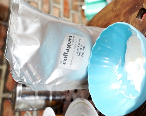 “Tiên dược” Collagen dạng bột siêu rẻ, xuất xứ không rõ ràng được bán ở chợ An Biên.