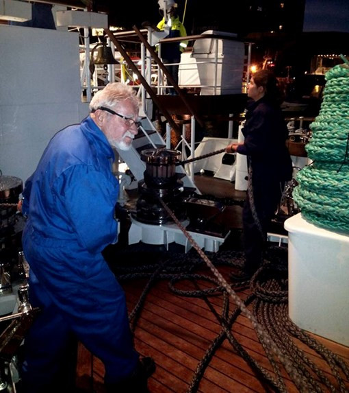 Tàu buồm huấn luyện đầu tiên của Hải quân Việt Nam rẽ sóng tại Ba Lan ảnh 1