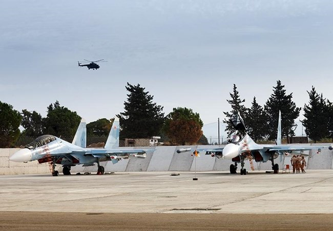 Su-30SM Không quân Nga tại sân bay Syria Basel al-Assad ("Hmeymim")