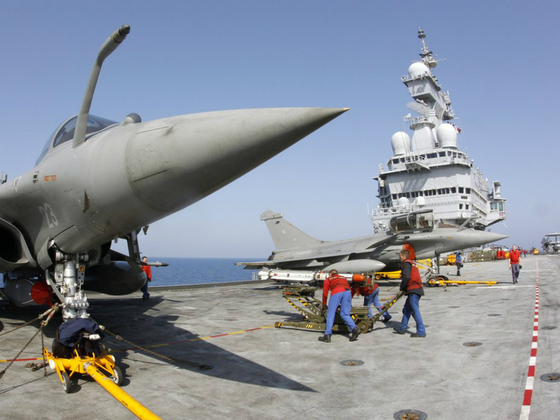 Sức mạnh tàu sân bay Charles de Gaulle của Pháp ảnh 2