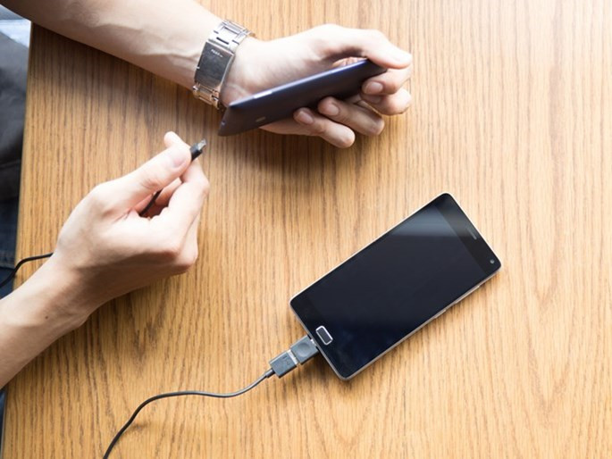 Bộ đôi smartphone pin siêu ‘khủng’ của Lenovo ảnh 1 Bộ đôi smartphone pin siêu ‘khủng’ của Lenovo ảnh 1