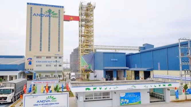 Nova Consumer sắp niêm yết sàn HoSE với mã chứng khoán NCG