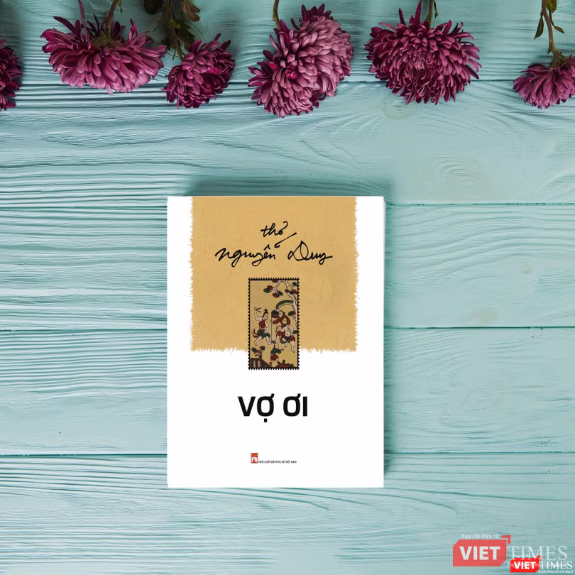 Lời thơ vừa mang tính riêng tư vừa có tính phổ quát Lời thơ vừa mang tính riêng tư vừa có tính phổ quát