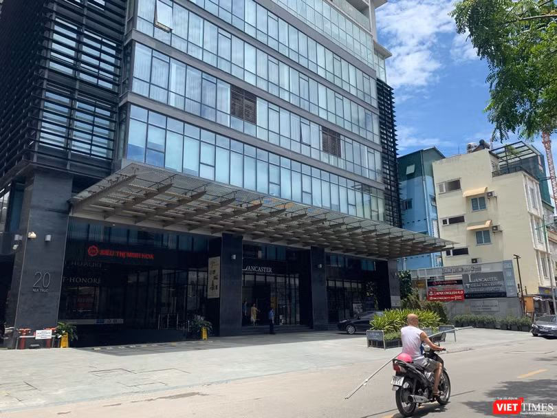 Là “ông lớn” địa ốc phương Nam, Tập đoàn Trung Thủy ít nhiều tạo dấu ấn tại Hà Nội với dự án Lancaster Hà Nội, số 20 Núi Trúc. Là “ông lớn” địa ốc phương Nam, Tập đoàn Trung Thủy ít nhiều tạo dấu ấn tại Hà Nội với dự án Lancaster Hà Nội, số 20 Núi Trúc.