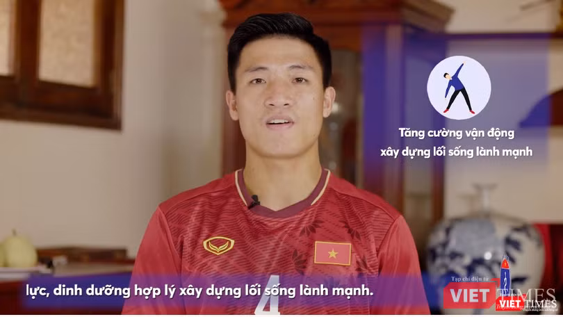 Bùi Tiến Dũng cổ vũ cộng đồng mạng thực hiện 9 bước phòng, chống COVID-19 (Ảnh chụp màn hình video) 