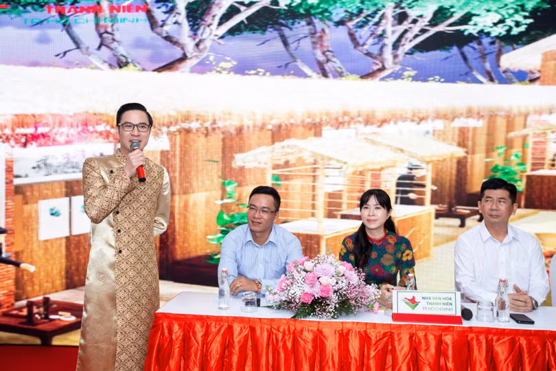 MC Anh Quân đóng góp ý kiến tới BTC mong muốn Tết Việt mang tới cho người dân nhiều ý nghĩa MC Anh Quân đóng góp ý kiến tới BTC mong muốn Tết Việt mang tới cho người dân nhiều ý nghĩa